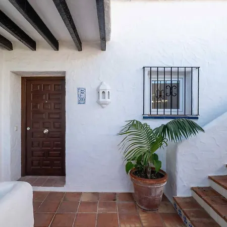 3 Bedroom Retreat Puente Apartment Marbella
