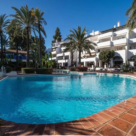 3 Bedroom Retreat Puente Apartment Marbella